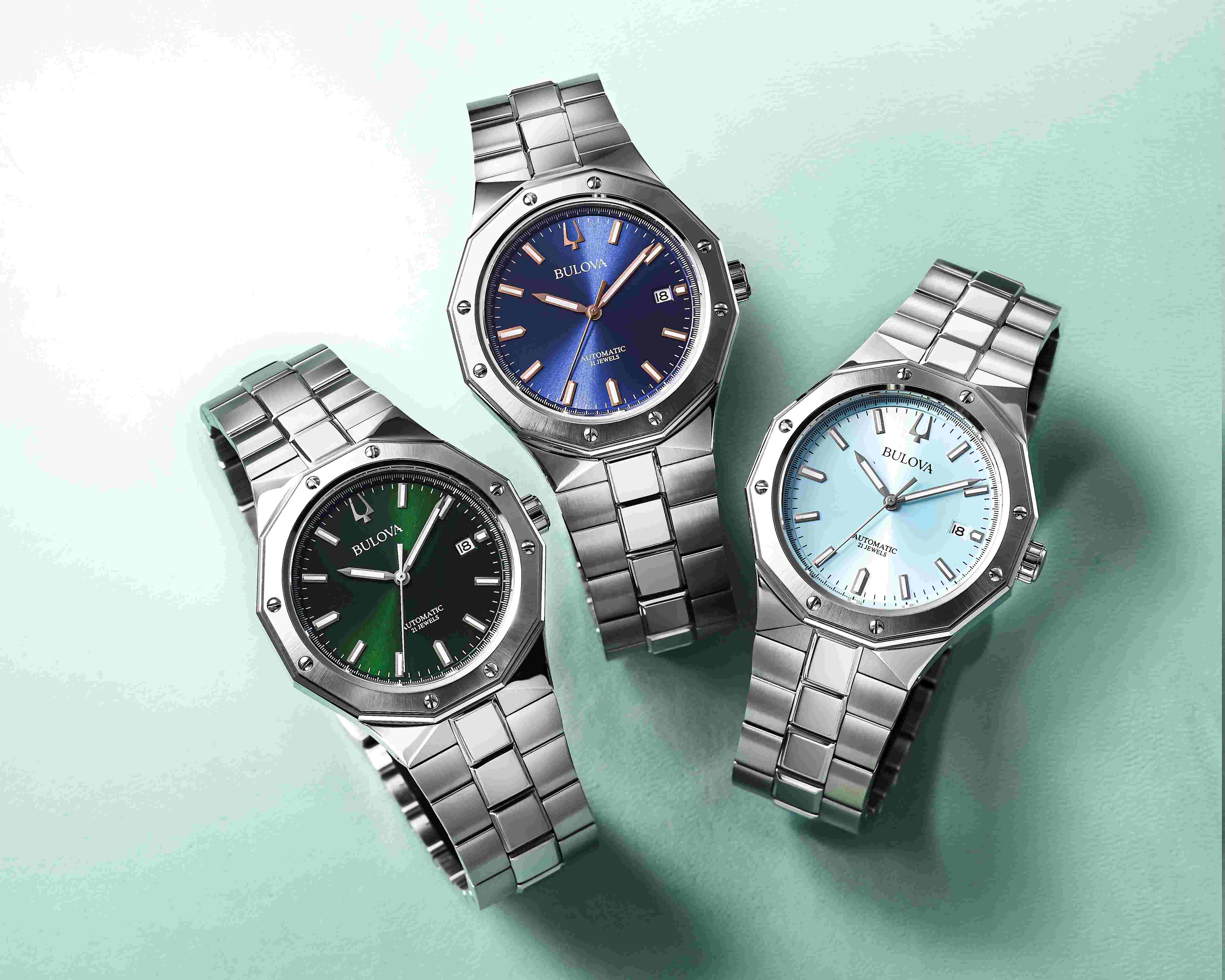 洗練された手元を演出する「クラシック」コレクションの最新モデル