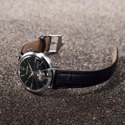 Bulova accutron自動巻き ブラックダイヤル 時計 $_32.JPG?set_id=880000500F